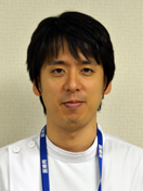 福島県立医科大学の整形外科学講座の助教、加藤欽志氏のポートレート。
