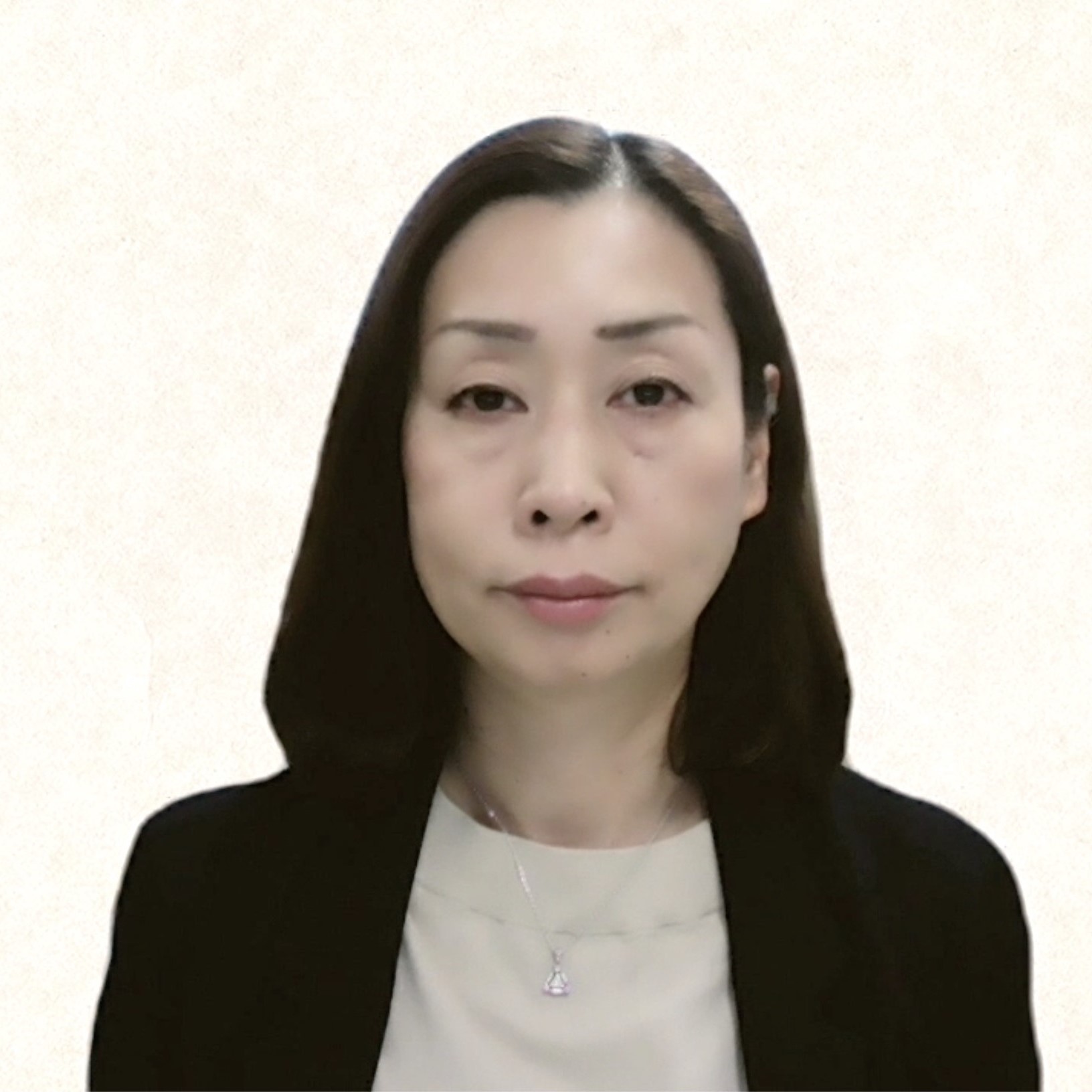 高野真澄氏のポートレート。医療に従事する専門家としての真剣な表情が印象的。