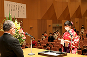 令和2年度学位記授与式の様子3