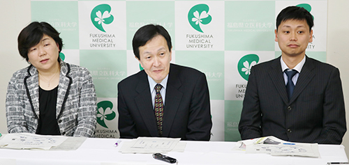 本学病理病態診断学講座橋本優子主任教授、日本病理学会理事長 北川昌伸先生、同学会福島病理ネットワーク担当 倉田盛人先生